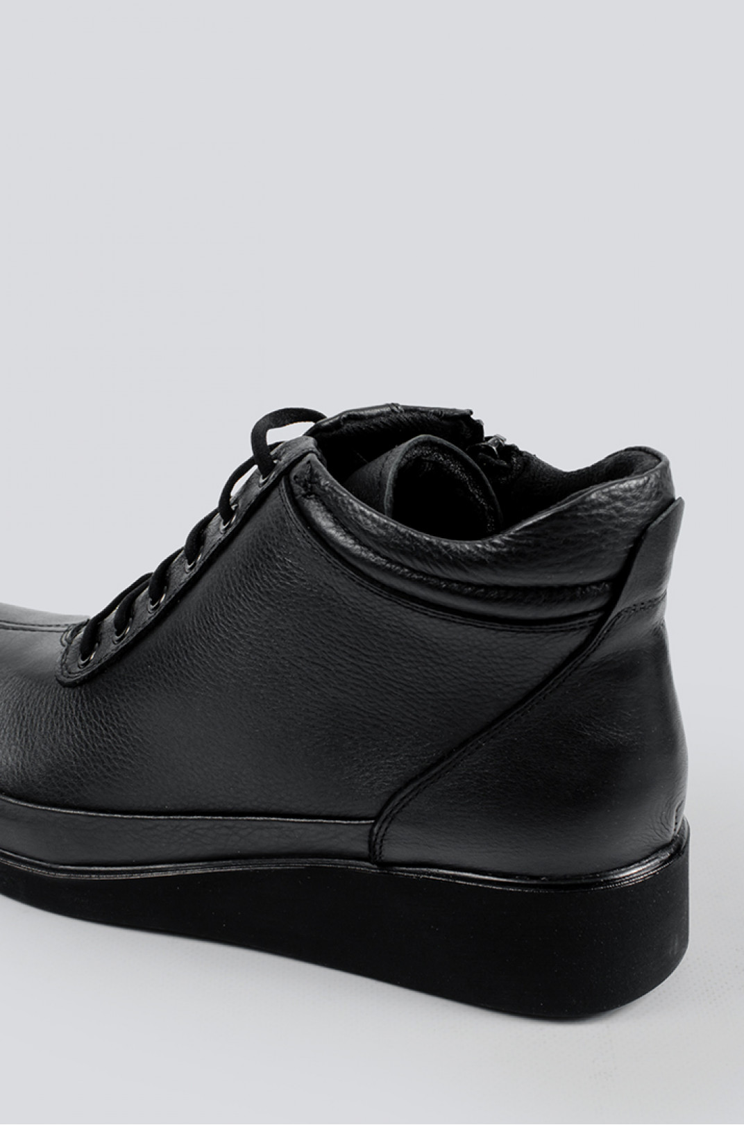 Ботинки кожаные черные со шнурками больших размеров