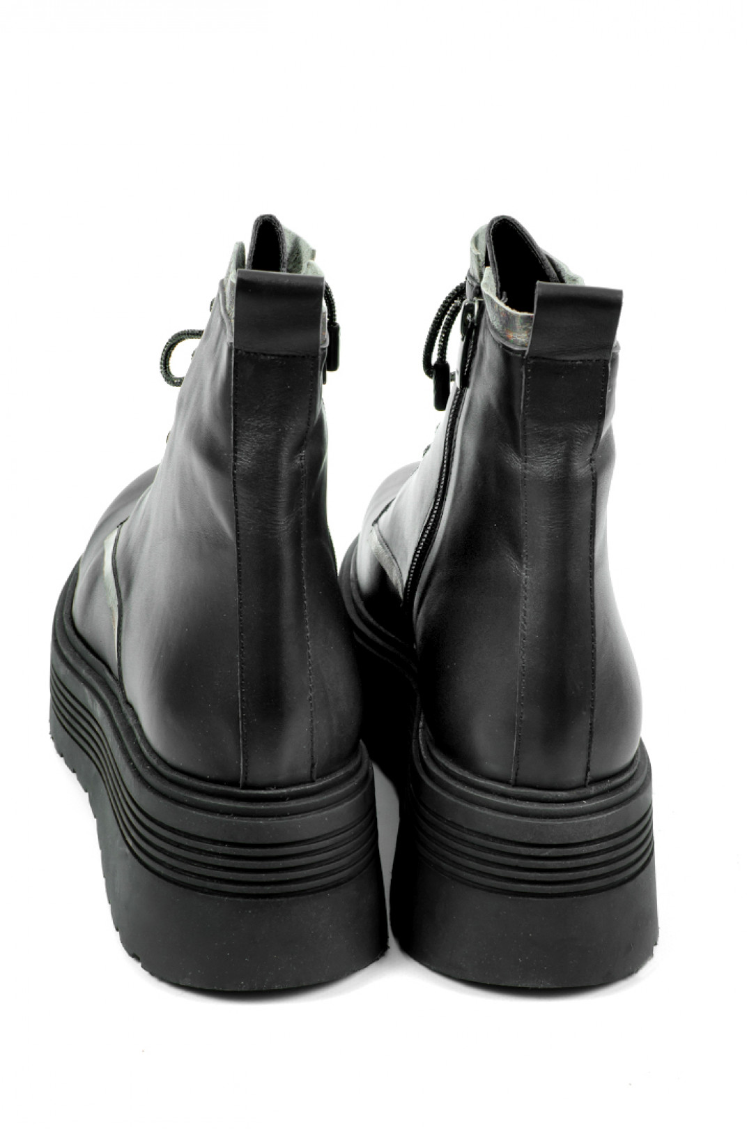 Ботинки кожаные с перламутровыми вставками больших размеров