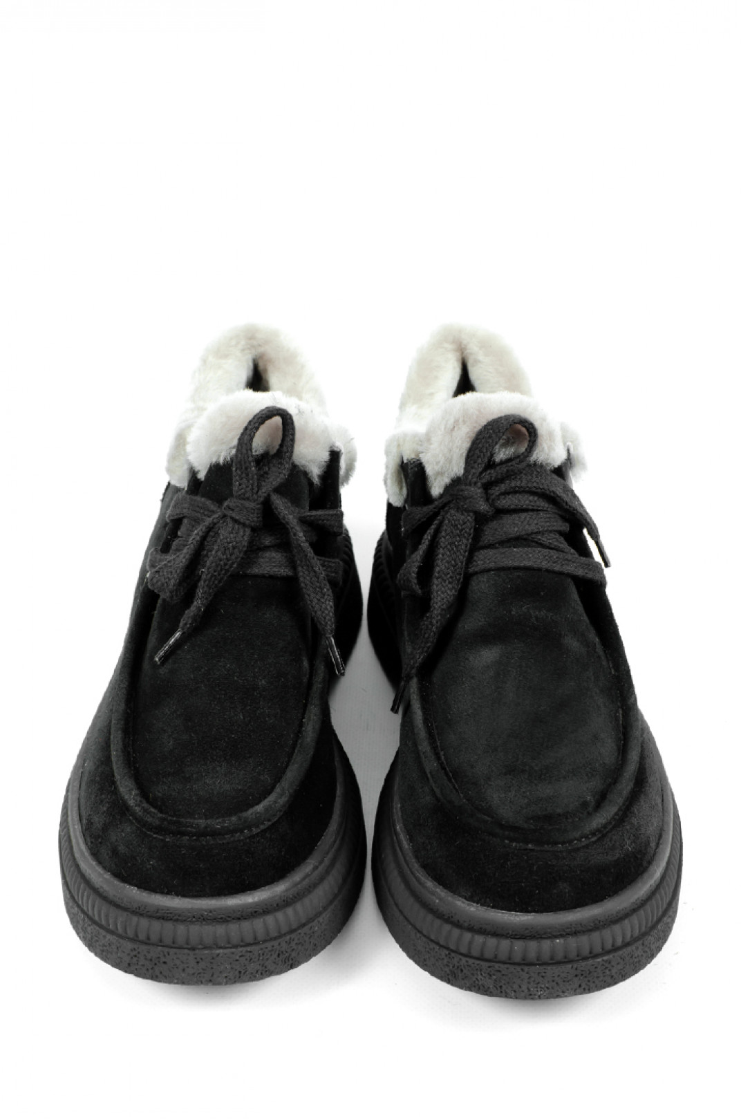 Комфортные зимние замшевые ботинки больших размеров