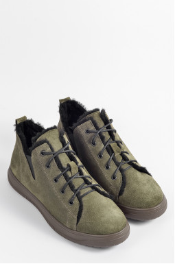 Зимові замшеві черевики кольору хакі з чорними шнурками великих розмірів
