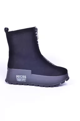 Черевики на танкетці зимові