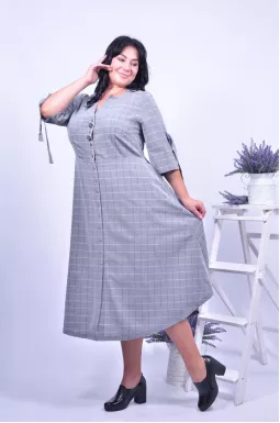 Платье в клетку батал