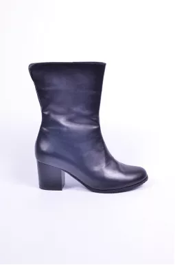 Напівчоботи на підборах великих розмірів 