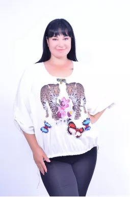 Блуза короткая с принтом супер батал