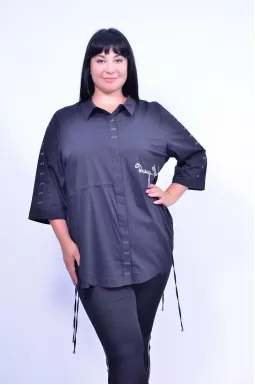 Стильна сорочка з принтом батал