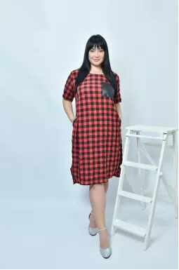 Платье в клетку миди батал