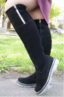 Ботфорты замшевые декорированные надписью больших размеров