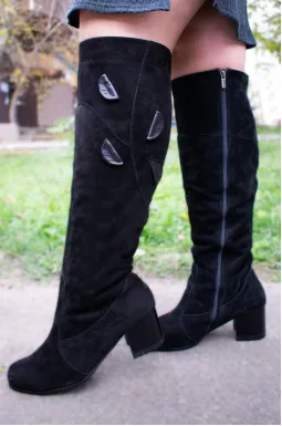 Ботфорты замшевые на каблуке больших размеров