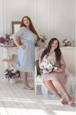 Нарядкое нежное платье батал