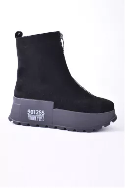 Напівчоботи зимові на платформі