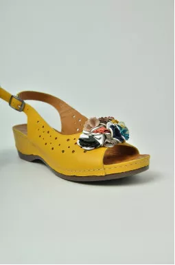 Літні шкіряні босоніжки великих розмірів   