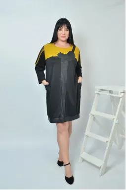 Платье с длинным рукавом