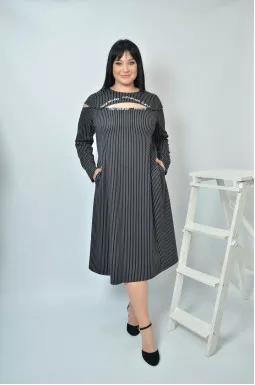 Стильное платье мини батал