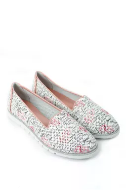 Балетки со стильным принтом больших размеров