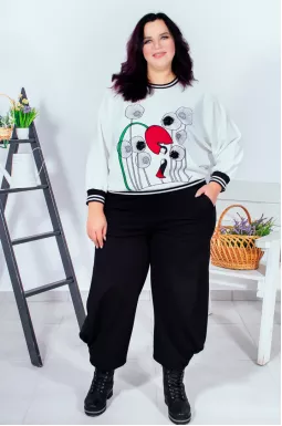 Блуза короткая с оригинальным принтом батал