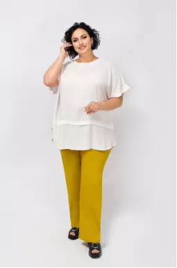 Світла льняна однотонна блуза супер батал