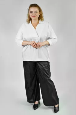 Біла котонова блуза з прикрасою батал