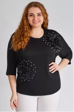 Блуза чорна з прикрасами-квітами і перлинами великих розмірів