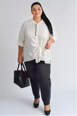 Довга блуза з декоративною зборкою великих розмірів