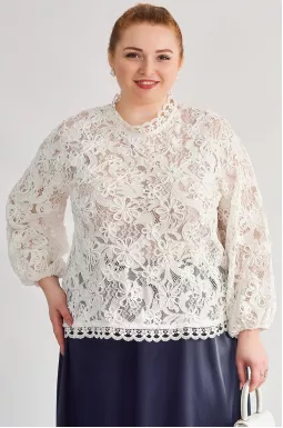 Блуза  из кружева с объемными аппликациями больших размеров