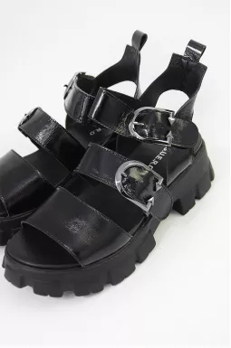 Босоніжки лакові великих розмірів