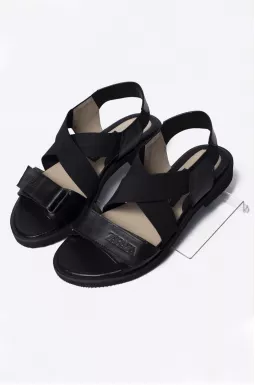 Шкіряні чорні босоніжки на резинках великих розмірів