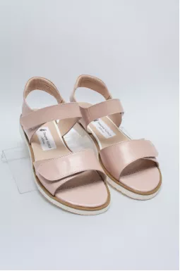 Босоніжки пудрові на липучках великих розмірів