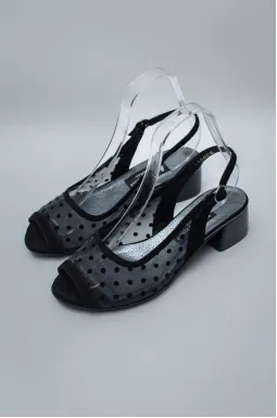 Босоніжки з сіткою на повні ніжки великих розмірів