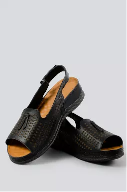 Босоніжки чорні з перфорацією великих розмірів