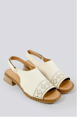 Босоніжки бежеві з орнаментом великих розмірів