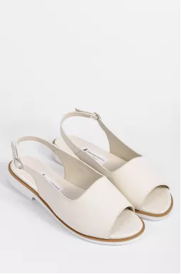 Босоніжки молочні на дуже широкі ніжки, на кісточку та підйом великих розмірів