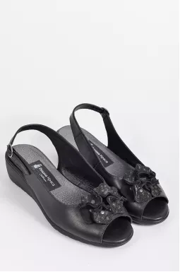 Чорні босоніжки з квітковою прикрасою великих розмірів