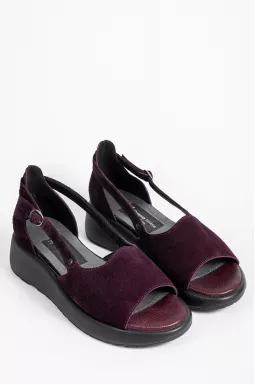 Босоніжки замшеві фіолетові на дуже широкі ніжки, на кісточку та підйом великих розмірів