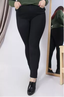 Чорні завужені джинси батал