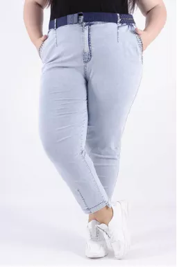 Світлі джинси банани з поясом батал