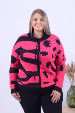 Зимовий джемпер з оригінальним принтом батал