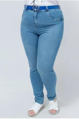 Стильні джинси з кольоровим поясом батал