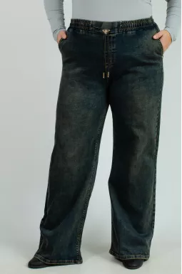 Джинсы широкие с украшением на поясе больших размеров