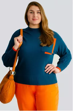 Джемпер в'язаний двокольоровий великих розмірів