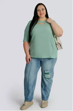 Джинсы бананы с декоративным карманом больших размеров