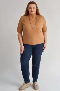 Зауженные джинсы классического кроя больших размеров