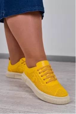 Яскраві жовті кеди великих розмірів