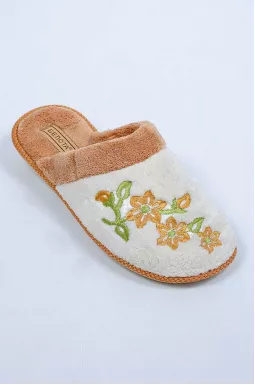 Кімнатні тапочки з вишитими квітами великих розмірів