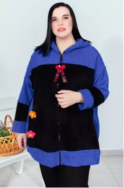 Полушубок с украшениями цветы батал