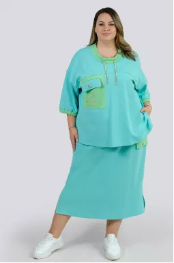 Роскошный мятный костюм с юбкой больших размеров