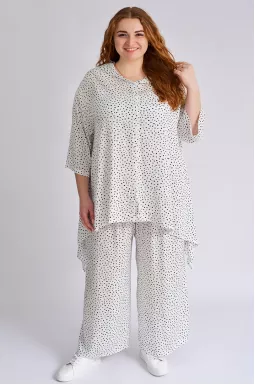 Изысканный костюм в  принт больших размеров