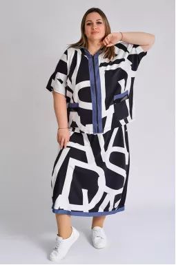 Костюм зі спідницею з декором великих розмірів