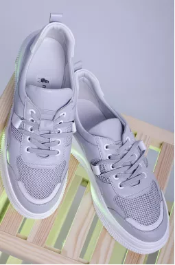 Кросівки з сіткою великих розмірів