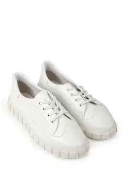 Стильные кеды больших размеров