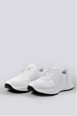 Зручні  білі кросівки великих розмірів